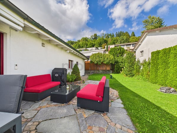 Vielseitiges 2-Zimmer-Einfamilienhaus in Widen (ideal für Wohnen und Büro) 12