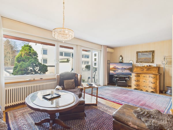 Grosszügiges Wohn- und Geschäftshaus an idealer Lage von Seon  viel Platz und vielseitiges Ausbaupotenzial 2