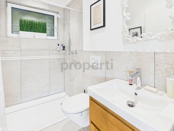 Attraktives Einfamilienhaus im malerischen Mettauertal mit Blick auf den Jura Park 10