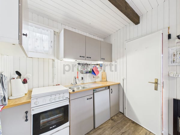 Idyllisches Chalet in Vermes: Entspannung pur in traumhafter Natur! 6