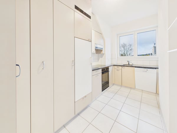 Exklusive 1.5-Zimmer-Wohnung mit Balkon in der begehrten Region Zürich, Kanton ZH 2