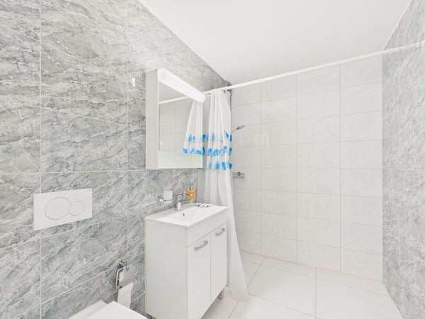 Moderner Gewerberaum mit vielseitigen Nutzungsmöglichkeiten in ruhiger Lage 6