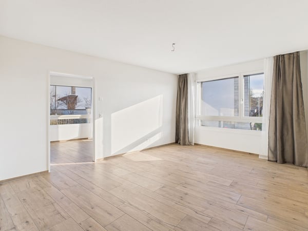 Grosszügige 1.5-Zimmer Eigentumswohnung mit Loggia an ruhiger und doch zentraler Lage in Hägglingen 2