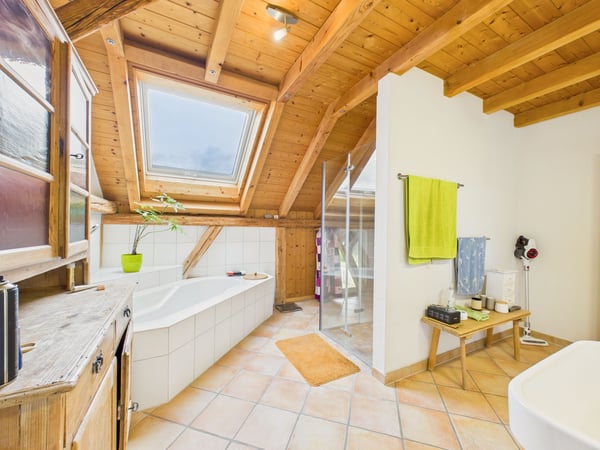 Charmantes 1.5-Zimmer Einfamilienhaus mit grossem Garten in Kaisten 9