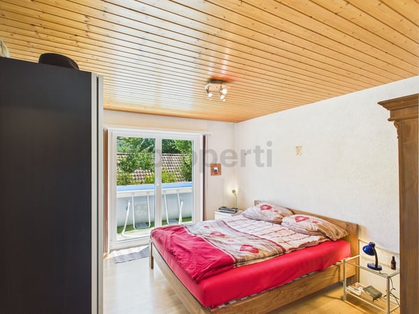 Charmantes 6.1-Zimmer Einfamilienhaus mit schönem Garten in Hofstetten-Flüh 5