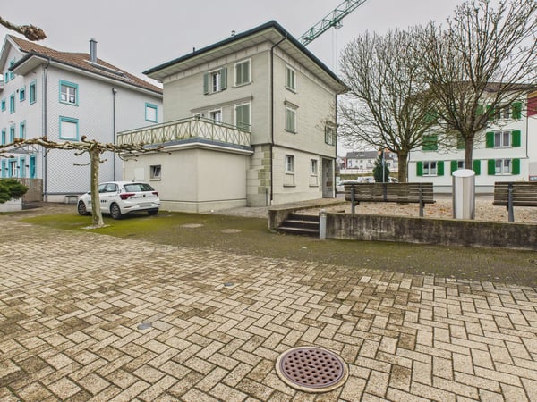 Grosszügiges 1.5-Zimmer Einfamilienhaus in Kirchberg SG 1
