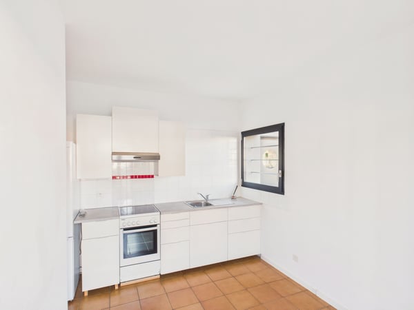 Elegante villa bifamiliare a Chiasso, Canton Ticino 5