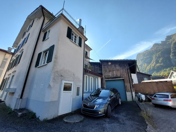 Attraktives und vollvermietetes Mehrfamilienhaus in Netstal, Kanton Glarus 10