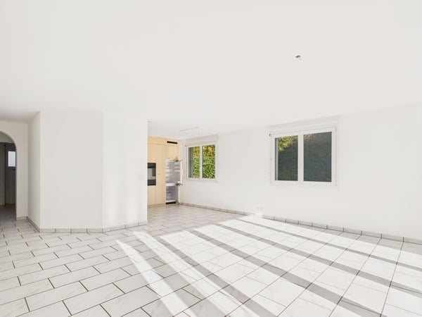 Wunderschöne 1.5-Zimmer-Wohnung im EG an ruhiger, sonniger Lage in Zizers 2