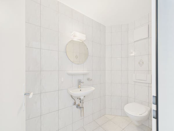 Wunderschöne 1.5-Zimmer-Wohnung im EG an ruhiger, sonniger Lage in Zizers 8