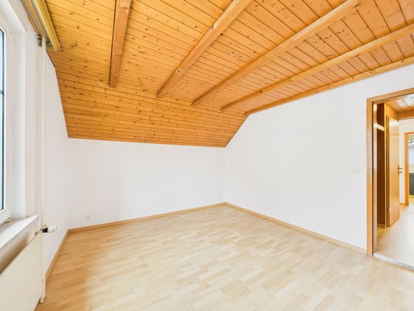 Lichtdurchflutete 3.5-Zimmer Maisonette-Dachwohnung in Rorschach 5