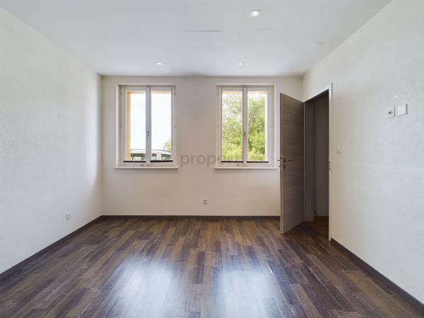 Attraktives Wohnhaus in begehrter Trogener Lage  Ihre solide Investitionsmöglichkeit 6