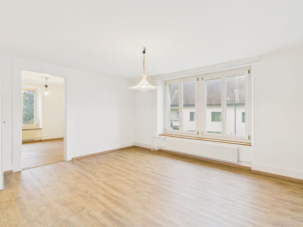 Günstige, sanft renovierte 1.5-Zimmer-Wohnung in Balsthal 1