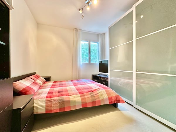 Luminoso appartamento 1.5 in vendita a Molino Novo 8