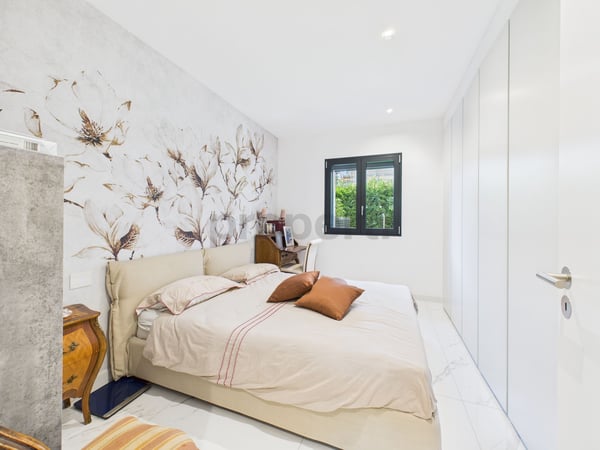 Casa moderna con giardino, spa privata e tecnologia avanzata a Locarno 8