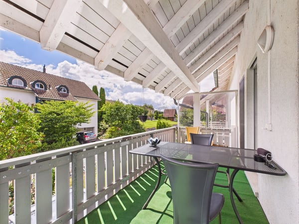 Charmante 1.5-Zimmer Wohnung in Hüttwilen, TG 12