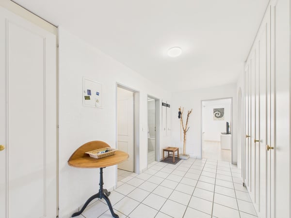 Charmante 1.5-Zimmer Wohnung mit Weitsicht 8