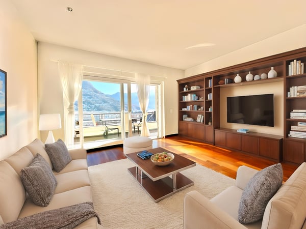 Villa Soleggiata con Vista Mozzafiato 1