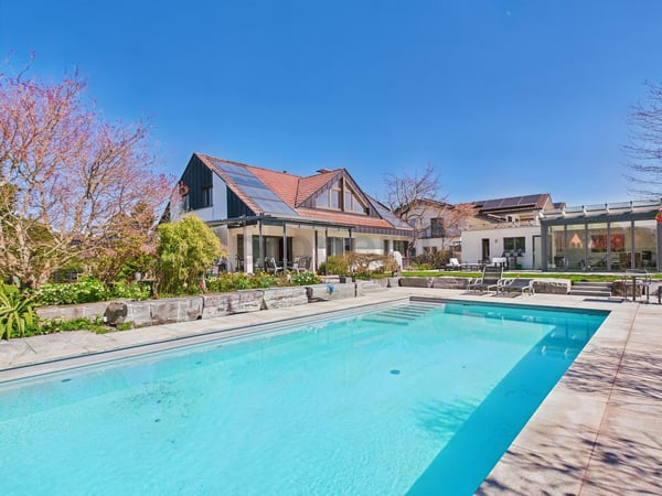 Design, Komfort & Kunst vereint  Exklusives Traumhaus mit Poolparadies 4