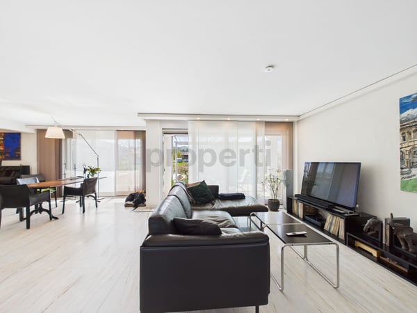 Design, Komfort & Kunst vereint  Exklusives Traumhaus mit Poolparadies 2