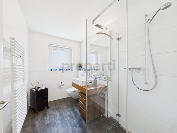 Design, Komfort & Kunst vereint  Exklusives Traumhaus mit Poolparadies 11