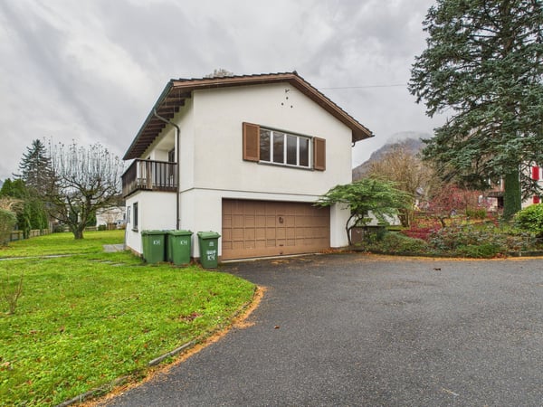 Helles und grosszügiges 1.5-Zimmer Einfamilienhaus in Wartau 1