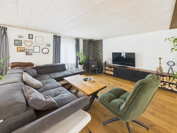 Zeitlos wohnen in Rheineck - stilvoll saniertes Reihenhaus mit Gartenidylle 1