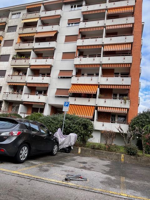 Helle renovierte 1.5-Zimmer-Wohnung mit Balkon und Stellplatz in ruhiger Lage in LuganoVendiamo Appartamento rinnovato 1.5 a Lugano in ottima posizione 9
