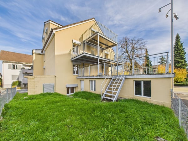 Modernes Mehrgenerationenhaus mit drei separaten Wohnungen an bevorzugter Lage in Goldach (SG)  kernsaniert, sonnig und vielseitig nutzbar 1