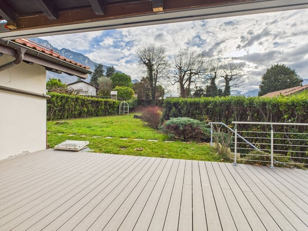 Superbe maison mitoyenne avec studio indépendant et vue exceptionnelle sur le lac à Villeneuve 12