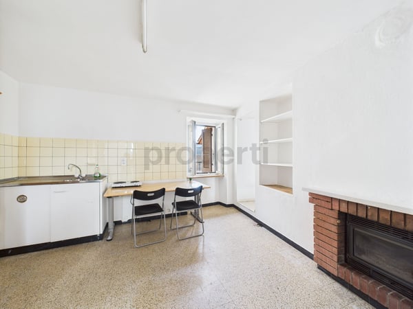 Casa 2 locali dal fascino autentico nel borgo storico di Novaggio con vista panoramica e vista lago 5