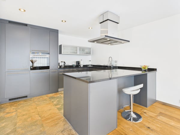 Grosszügige 1.5-Zimmer-Wohnung in ruhiger Lage in Grenchen 4