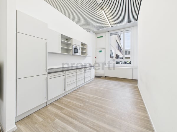 Grosszügige Bürofläche in Opfikon  Arbeiten in Flughafennähe 8