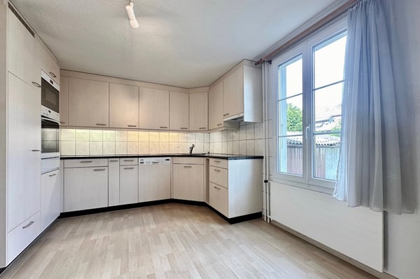 Top Renovierte 1.5 Zimmer Wohnung im EG 2