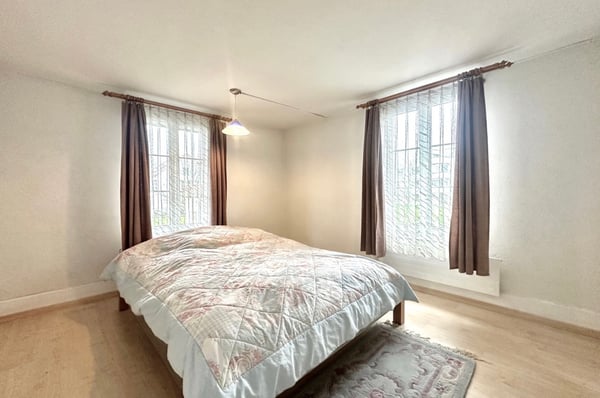 Top Renovierte 1.5 Zimmer Wohnung im EG 4