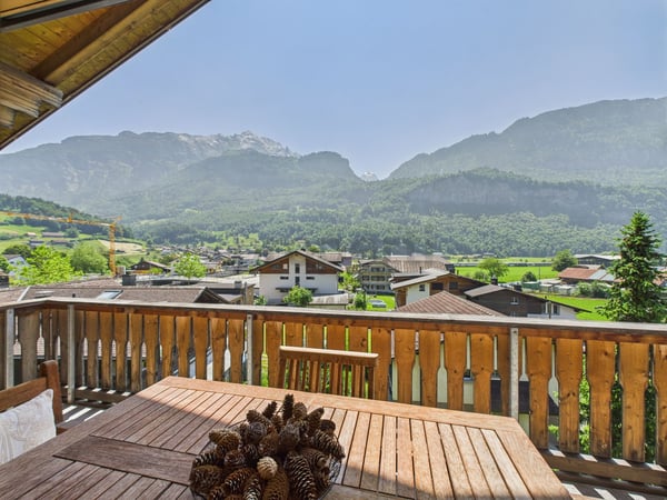 Luxuriöse und elegante 1.5-Zimmer Dachwohnung in Meiringen 12