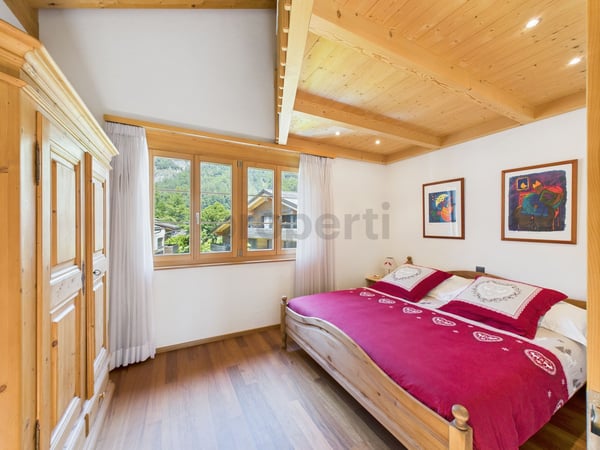 Luxuriöse und elegante 1.5-Zimmer Dachwohnung in Meiringen 7