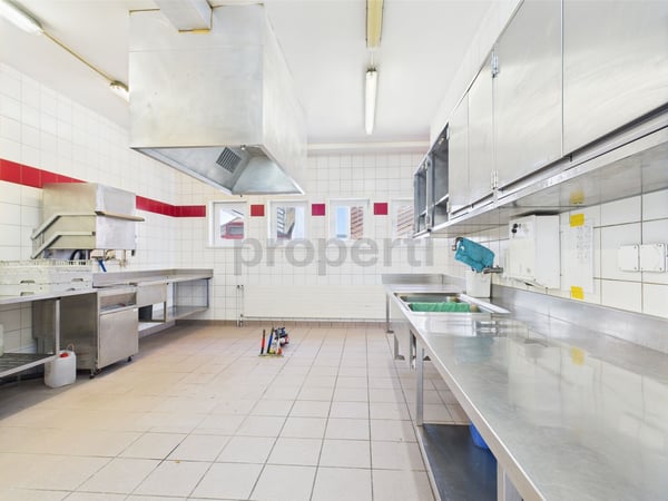 Gewerbefläche mit zwei Einheiten - Surface commerciale avec deux locaux 5