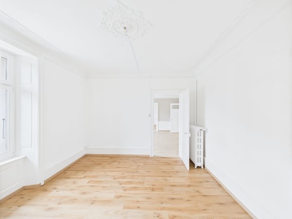 REPRISE DE BAIL : magnifique 1.5 pièces rénové en plein cSur de Saignelégier 10