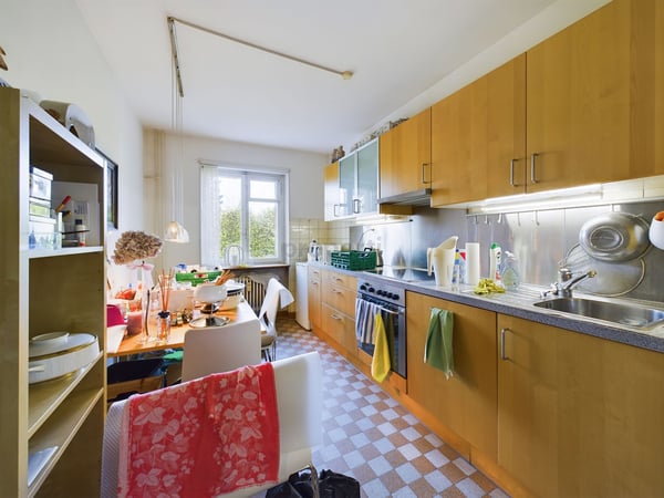 Charmante 1.0-Zimmer-Wohnung in bester Lage in Basel 2