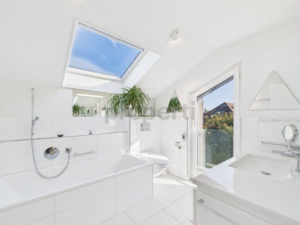 Moderne 1.5-Zimmer Einfamilienhaus mit Seeblick an ruhiger Lage in Untereggen 9