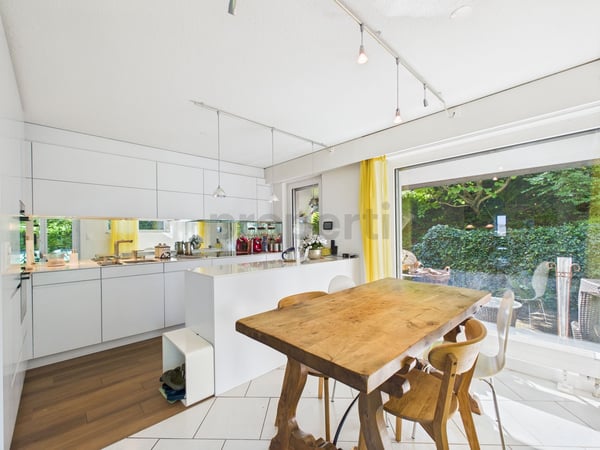 Moderne 1.5-Zimmer Einfamilienhaus mit Seeblick an ruhiger Lage in Untereggen 5