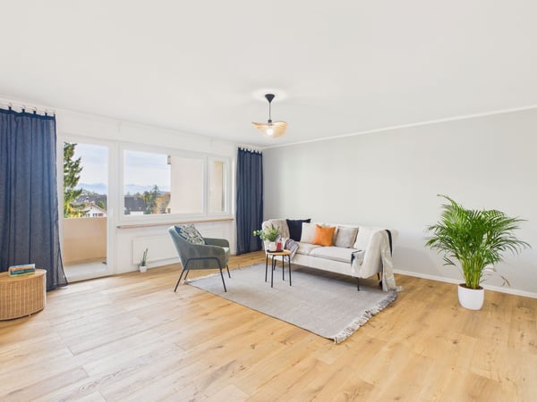 Moderne, totalrenovierte 1.5 Zimmer Wohnung mit schönem Ausblick in die Alpen *Parkplatz im Preis inklusive* 2