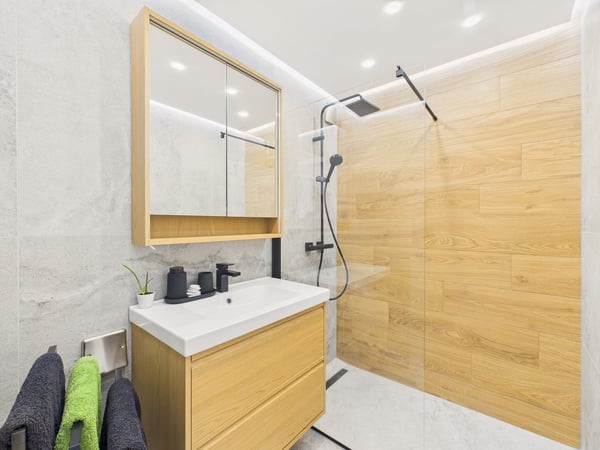 Moderne, totalrenovierte 1.5 Zimmer Wohnung mit schönem Ausblick in die Alpen *Parkplatz im Preis inklusive* 7