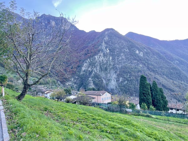 Terreno edificabile con vista lago in vendita 4