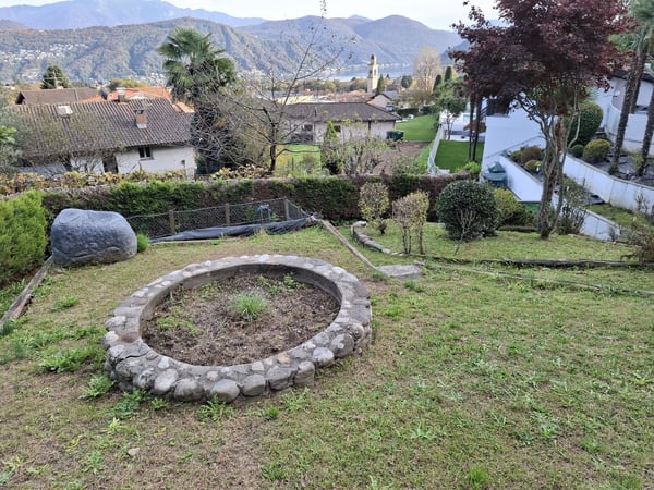 Terreno edificabile con vista lago e accesso privato  posizione esclusiva vicino al Lago di Lugano 11