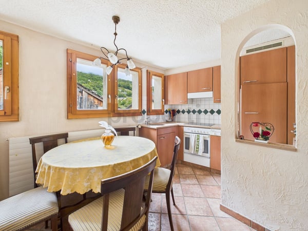 Immeuble multifamiliale avec potentiel de développement à Savièse (VS) 2