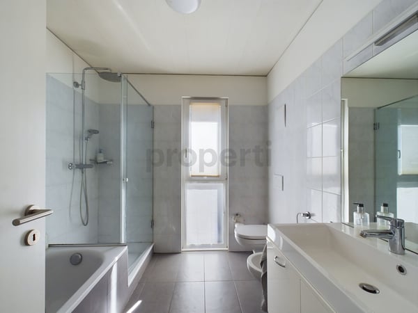 Moderne 1.5-Zimmer-Wohnung mit Garage in BiascaModerno appartamento di 1.5 locali con garage a Biasca 8