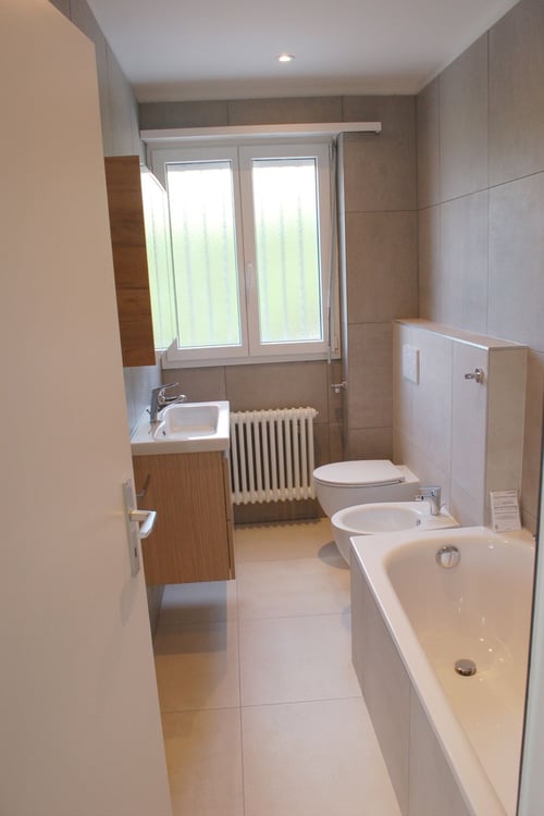 Incantevole e ampia casa bifamiliare indipendente con giardino a Lugano  ideale anche per attività professionali 10