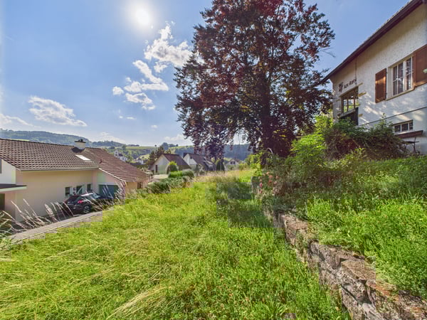 Bebautes Grundstück in Wölflinswil 2